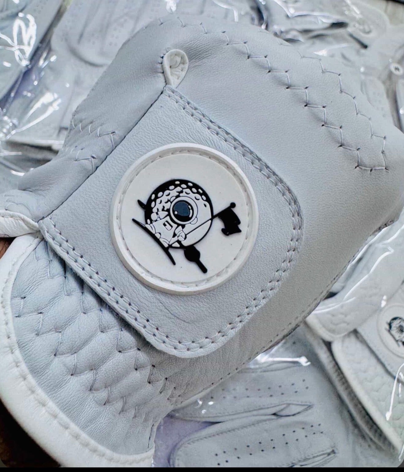 Signature Cabretta Leather Astro Left Handed Golf Glove